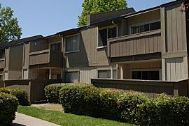 2 Bedroom Apartment at Laurel Oaks Apart in Sacramento, CA