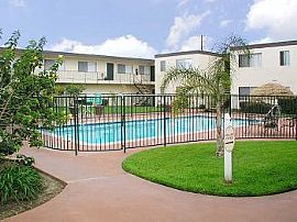 2 Bedroom Apartment at Ocean View Townho in San Buenaventura, CA (Photo 3 of 3)