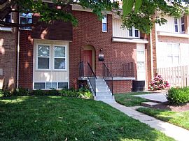 2 Bd/1 Bath Fitness Center, Pool, Park, in Rockville, MD (Photo 2 of 5)