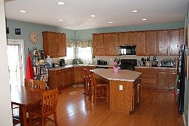 Beautiful Home with Lake Views in Fairburn, GA (Photo 4 of 5)