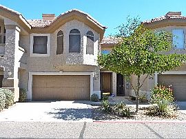 Beautiful 2b/2.5b +loft Townhouse in N S in Scottsdale, AZ