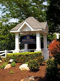 2 Bd/2 Bath Live in 1 of Long Island'S M in Smithtown, NY (Photo 2 of 5)