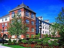 2 Bd/2 Bath Newton 2 Bedroom with Gourmet in Newton, MA