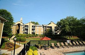 2 Bd/2 Bath Great Location Between Ralei in Cary, NC (Photo 2 of 5)