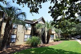 2 Bd/1 Bath Jogging Trail W/fitness Stat in Mount Pleasant, SC