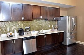 2 Bd/1 Bath Jogging Trail W/fitness Stat in Mount Pleasant, SC (Photo 5 of 5)