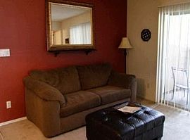 2 Bedroom Apartment at Bridgeport Apartm in Dallas, TX (Photo 2 of 3)