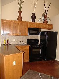 1 Bedroom Apartment at Templeton Place A in Fayetteville, AR (Photo 2 of 3)