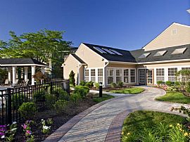 2 Bd/1 Bath Great Location in West Winds in Princeton Junction, NJ (Photo 3 of 5)