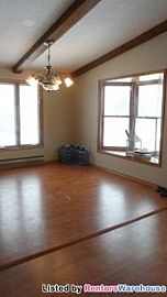 Beautiful Split Level Country House! 4bd in Minnetrista, MN (Photo 4 of 5)