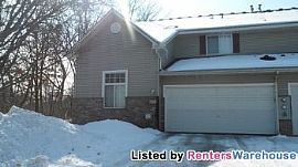 Great Eden Prairie 2bd/1.5ba + Loft Town in Eden Prairie, MN