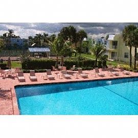 2bd/2ba Garden View Condo with Water Inclu in West Palm Beach, FL (Photo 2 of 2)