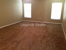 Deltona - 3 Bedroom, 2 Bathroom, - $1,10 in Deltona, FL (Photo 2 of 5)