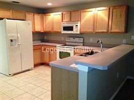 Deltona - 3 Bedroom, 2 Bathroom, - $1,10 in Deltona, FL (Photo 4 of 5)