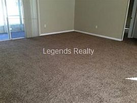 Deltona - 3 Bedroom, 2 Bathroom, - $1,10 in Deltona, FL (Photo 5 of 5)