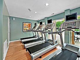 2bd Spacious Pet Friendly Apartments In in Lisle, IL (Photo 3 of 5)