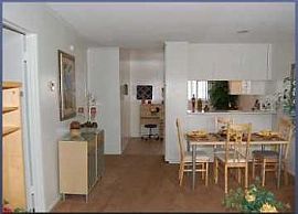 2 Bed 2 Bath Santa Ana, Garage, A/c, Bal in Diamond, CA (Photo 2 of 4)