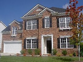 4 Bedroom/ 3.5 Bath with a 2-Car Garage! in Charlotte, NC (Photo 5 of 5)