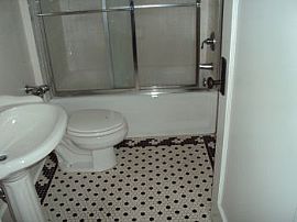 2 Bed/ 2 Bath in Historic Frederick Buil in Charlotte, NC (Photo 3 of 5)