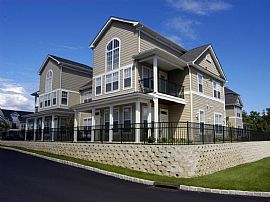 2 Bd/2 Bath 2bd Luxury Apartment Homes W in Coram, NY (Photo 3 of 5)