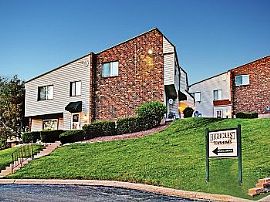 2bd Townhomes in Woodridge Il with Walk in Downers Grove, IL