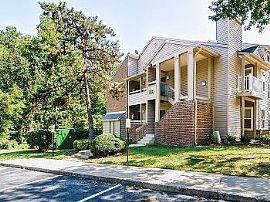 2bd Gaithersburg Pet Friendly Apartments in Gaithersburg, MD (Photo 2 of 5)