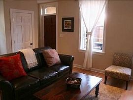 Furnished 1bd Condo in Dupont Circle, Wi in Navasota, TX (Photo 3 of 5)