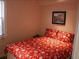 Furnished 1bd Condo in Dupont Circle, Wi in Navasota, TX (Photo 5 of 5)