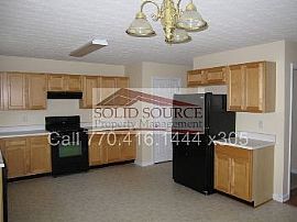 Beautiful 4 Bedroom Home in a Swim Commu in Lawrenceville, GA (Photo 2 of 5)