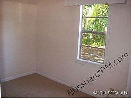 4 Bed 2 Bath Condo Rental in Gainesville, FL (Photo 3 of 5)