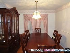 Spacious 4bed/2.5bath Single Family Home in Laurel, MD (Photo 4 of 5)