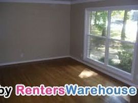 Freshly Renovated 4 Bdr Home in College in Atlanta, GA (Photo 2 of 5)