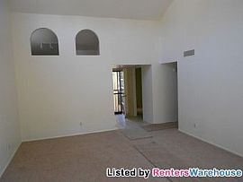 For The Most Discerning Tenant in Phoenix, AZ (Photo 3 of 5)