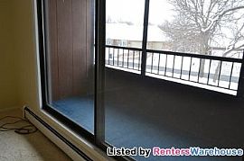 Immaculate 2br/2ba Condo in Edina! in Bloomington, MN (Photo 5 of 5)