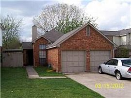 Lovely Single Story Home! in Garland, TX