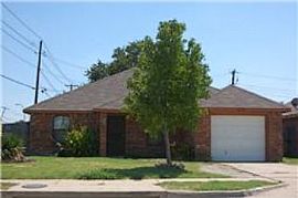 Beautifule 3 Bedroom Home in Dallas, TX