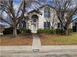 Beautiful Spacious 2 Story! Must See! in Desoto, TX