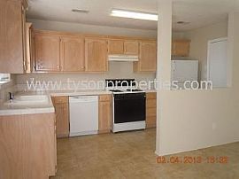 Townhouse Rental Home in Albuquerque in Albuquerque, NM (Photo 3 of 5)