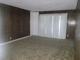 Charming Section 8 Home in Sacramento, CA (Photo 2 of 5)