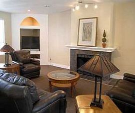 Everett 2 Bedroom Apartment with Washer And in Everett, WA (Photo 2 of 5)