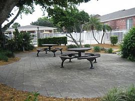 2 Bedroom Apartment at Village Green Apa in Altamonte, FL