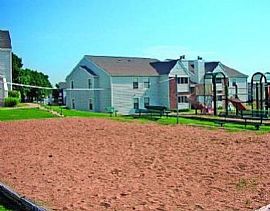 1 Bd/1 Bath Tulsa Apartments with Washer And in Tulsa, OK (Photo 4 of 5)