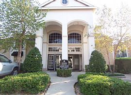 2 Bd/1 Bath Houston Apts Next to The Joh in Clear Lake City, TX (Photo 3 of 5)