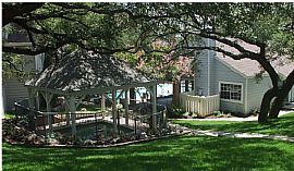 2 Bd/1 Bath Free Cable Service, Free Wi in San Antonio, TX (Photo 3 of 5)