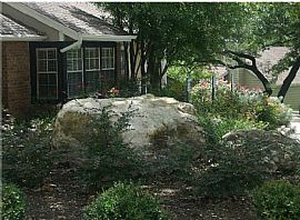 2 Bd/1 Bath Free Cable Service, Free Wi in San Antonio, TX (Photo 4 of 5)