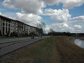 2 Bd/2 Bath Pet Friendly Community with Ch in Astrodome, TX (Photo 3 of 5)