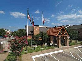 2 Bd/2 Bath Camelot Village Apartments W in Mesquite, TX (Photo 4 of 5)