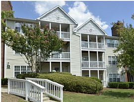 2 Bd/2 Bath Central Location Near Fort J in Columbia, SC (Photo 2 of 5)