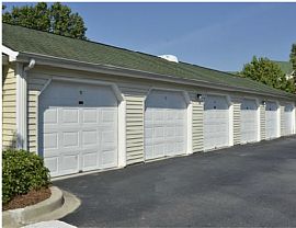 2 Bd/2 Bath Central Location Near Fort J in Columbia, SC (Photo 4 of 5)