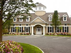 2 Bd/2 Bath Milford 1 Bed Close to I-95 in Milford, CT